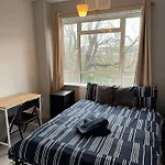 Huge 5 Bedroom Flat For 10 People 2 Min Away From Emirates Stadium Zone 2