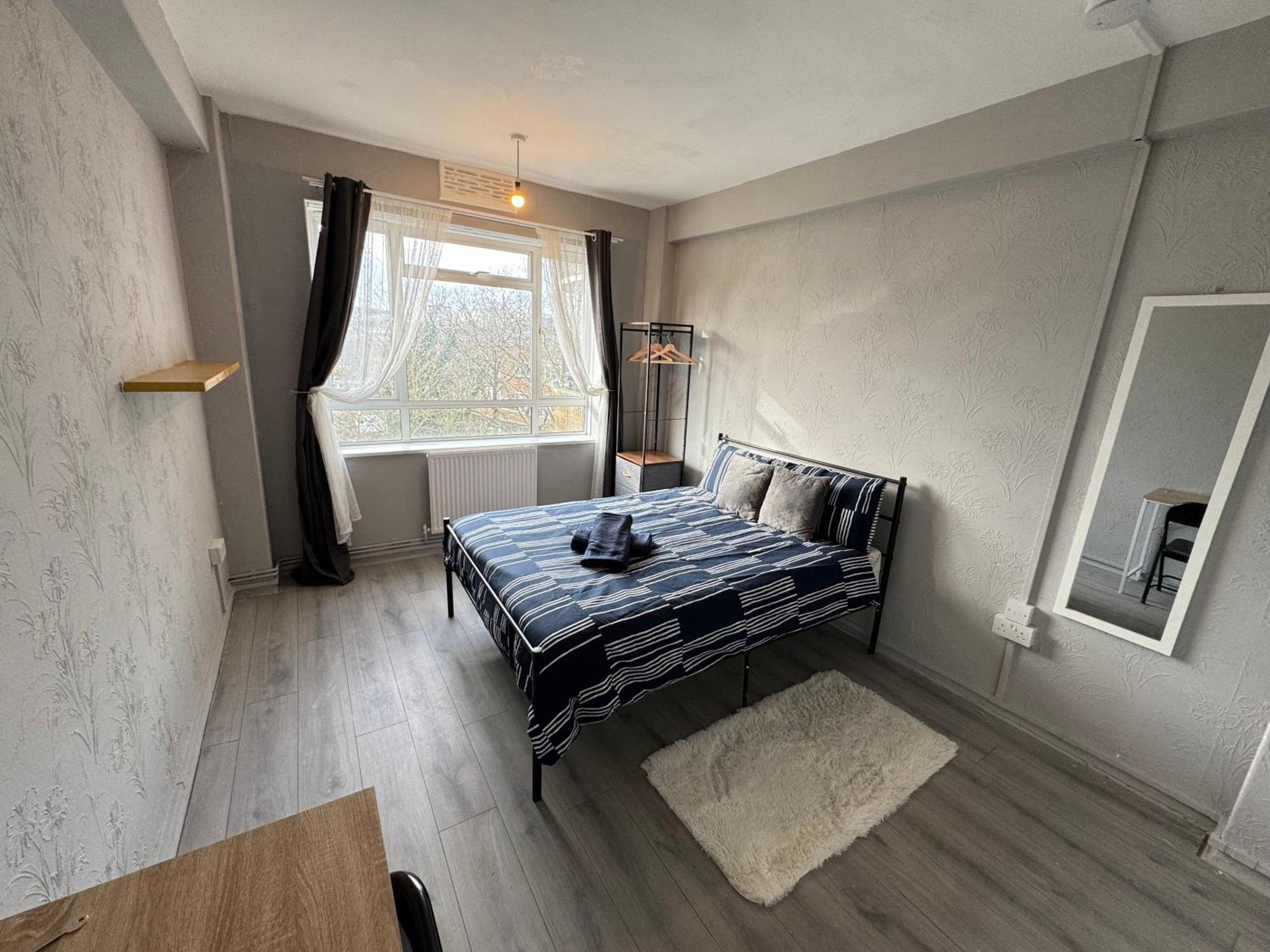 Huge 5 Bedroom Flat For 10 People 2 Min Away From Emirates Stadium Zone 2 * Londra